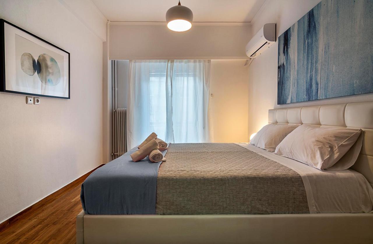 Elegant, Spacious & Minimalist Aptm W/Balcony Apartman Athén Kültér fotó