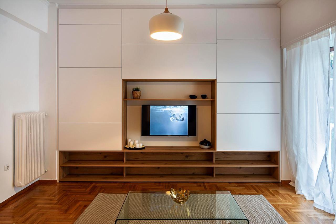 Elegant, Spacious & Minimalist Aptm W/Balcony Apartman Athén Kültér fotó