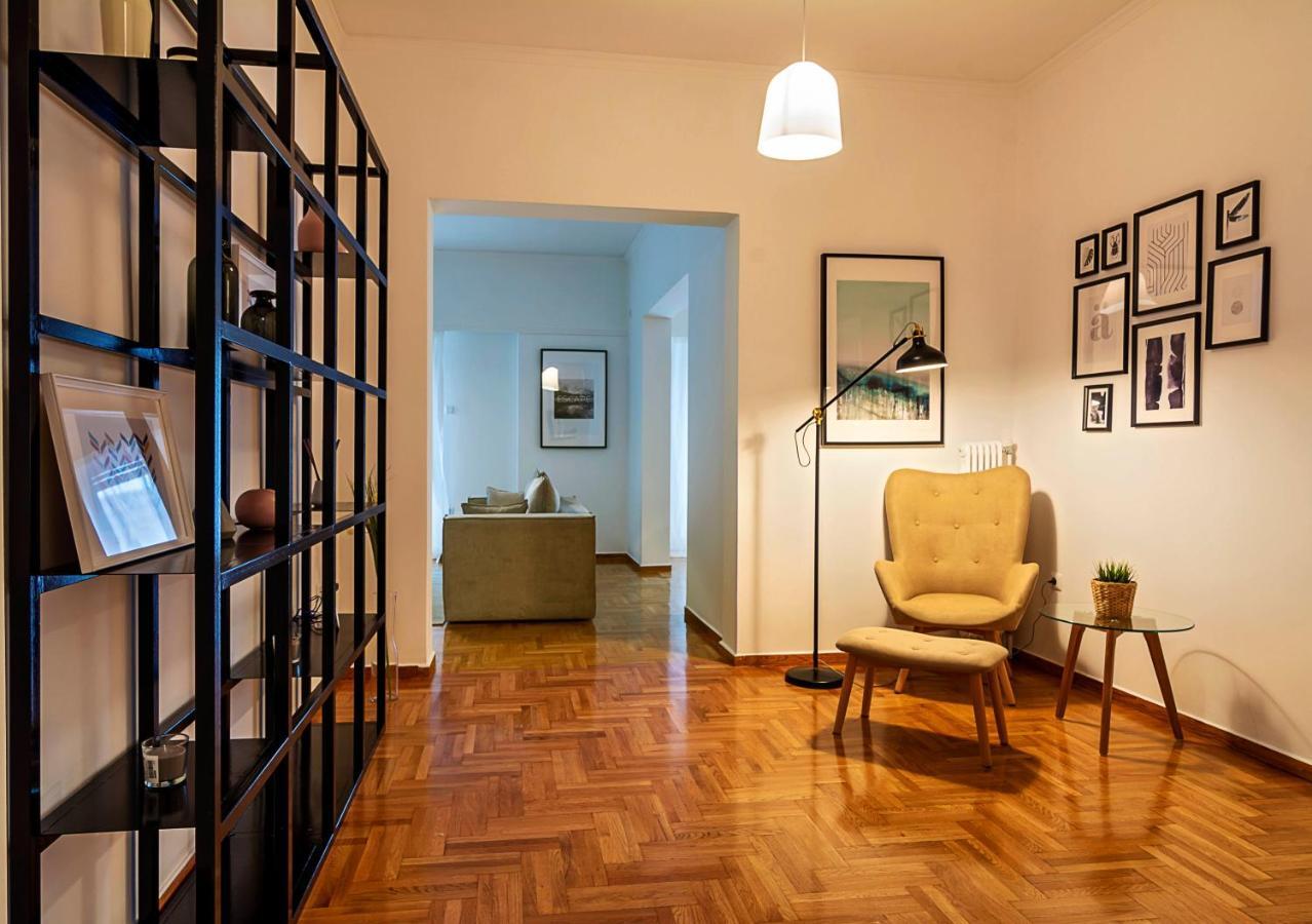 Elegant, Spacious & Minimalist Aptm W/Balcony Apartman Athén Kültér fotó
